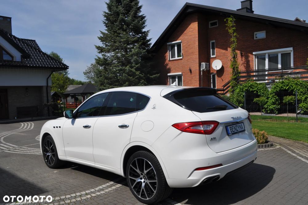 Maserati Levante S Q4 GranLusso - 19