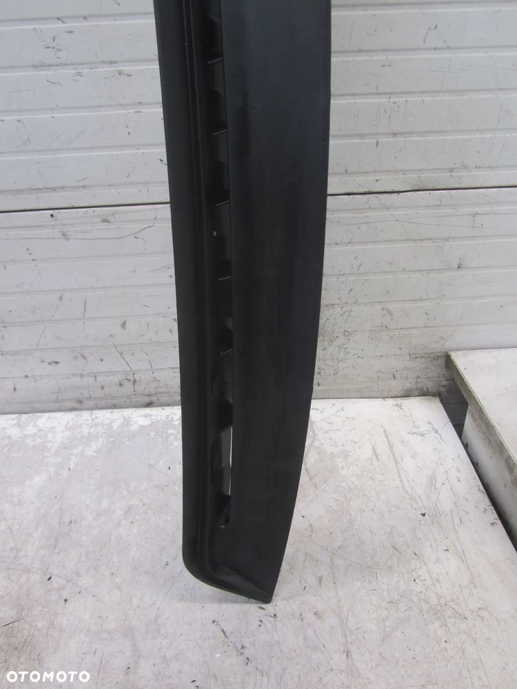 Iveco Daily 14->listwa górna wlotu powietrza 5801284558 - 2
