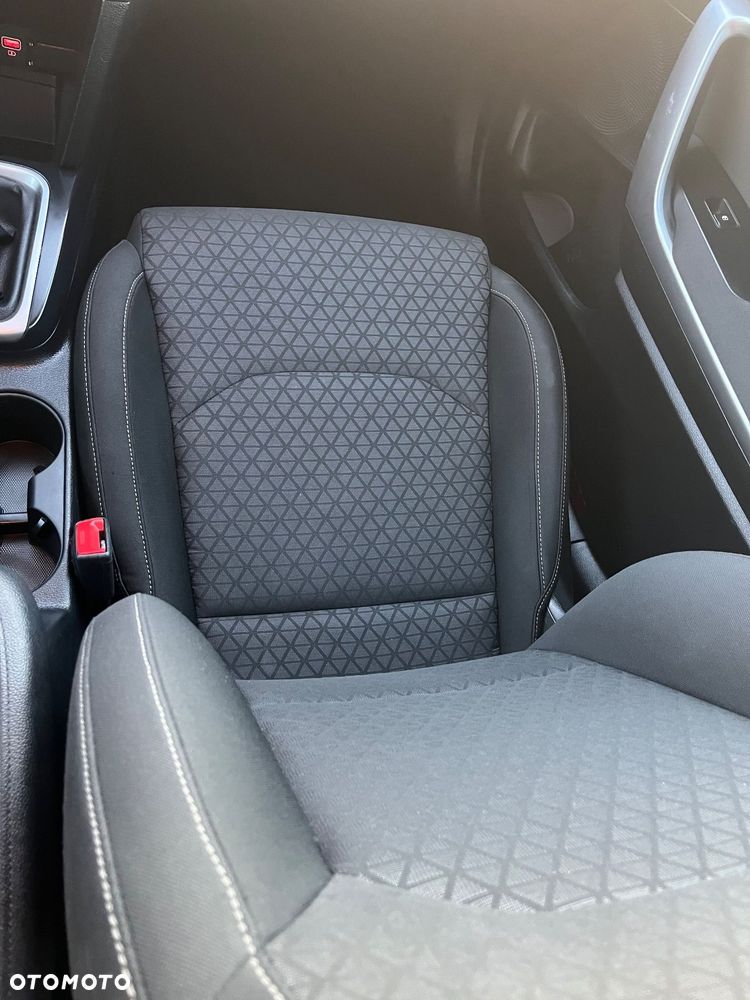 Kia Ceed - 25