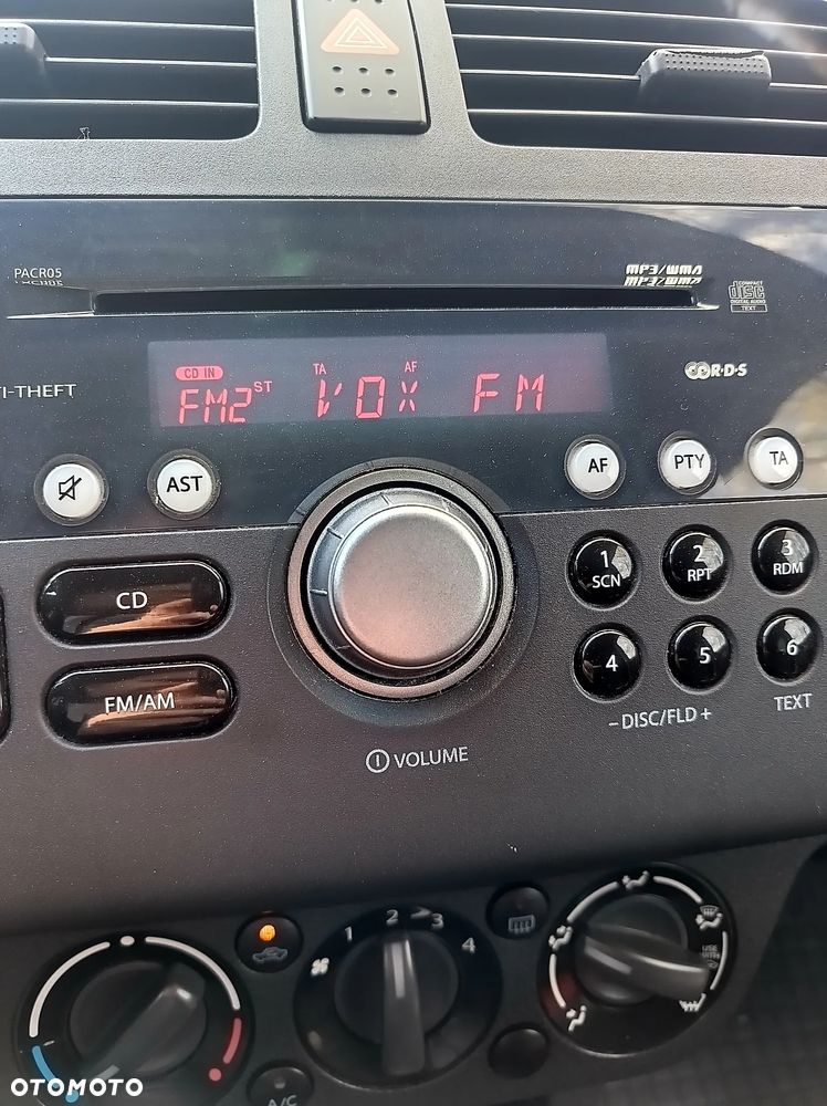 Suzuki Swift 1.3 Club dance - 22