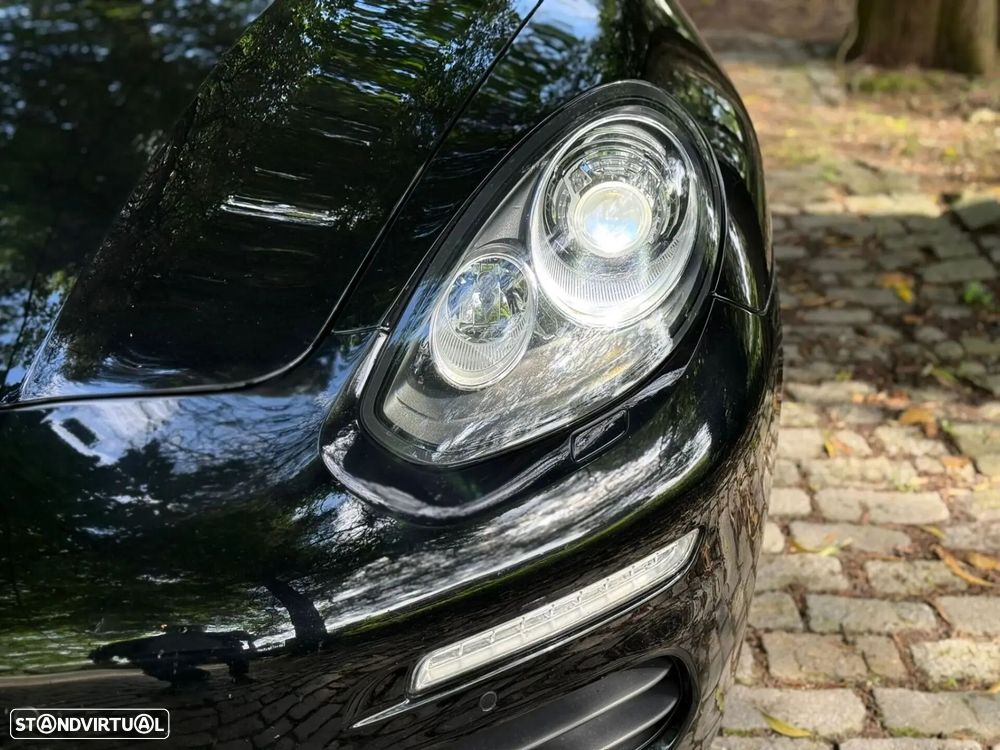 Porsche Panamera - 13