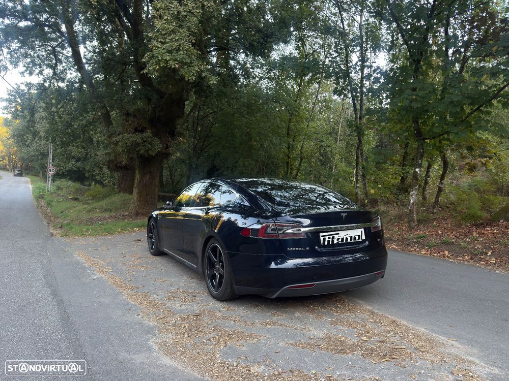 Tesla Model S 85 Perfomance - 36
