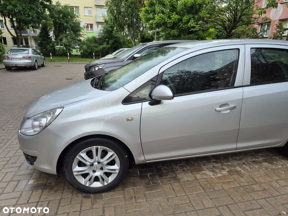 Opel Corsa 1.2 16V Color Edition - 2