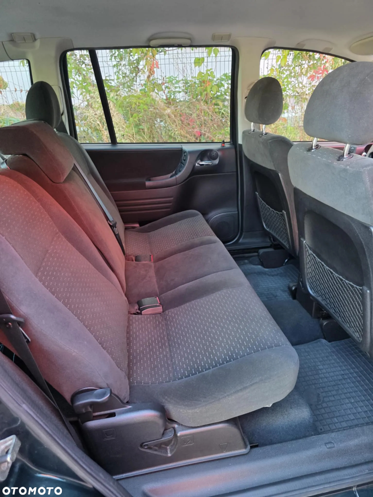 Opel Zafira 1.8 16V Elegance - 9
