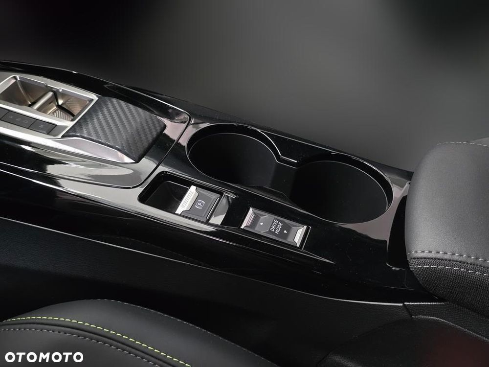 Peugeot 2008 PureTech mHEV GT E-DCS6 - 14