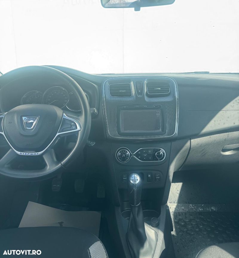 Dacia Sandero - 10