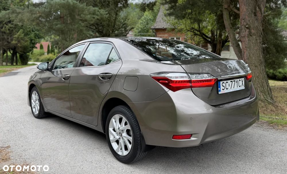 Toyota Corolla 1.6 Premium MS - 10