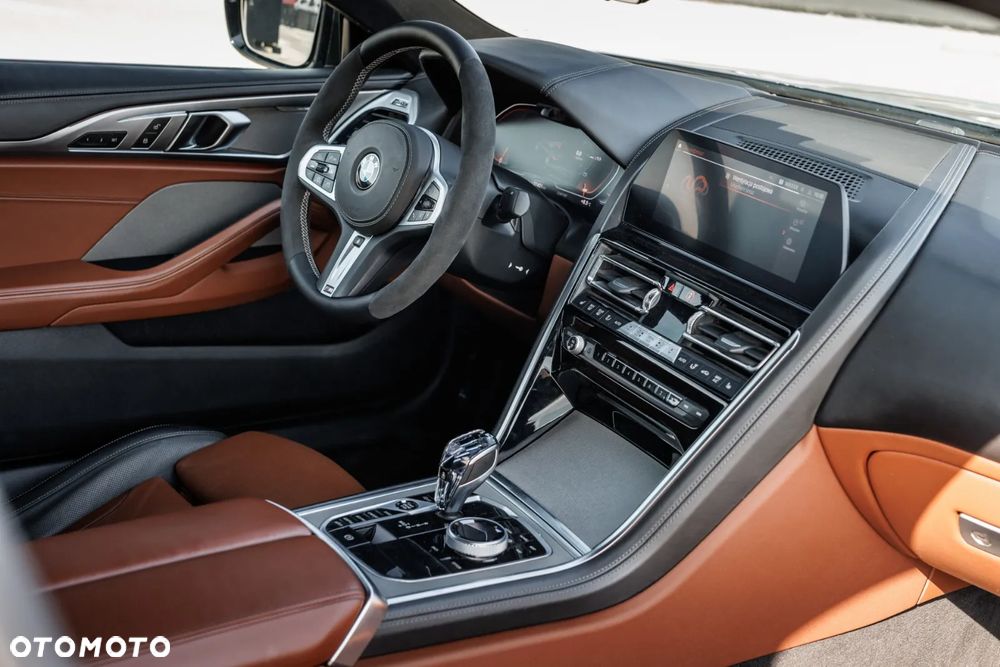 BMW Seria 8 - 25