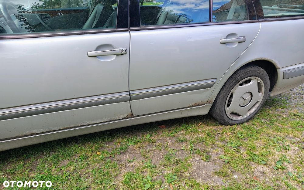 Mercedes-Benz Klasa E 320 T CDI Avantgarde - 6
