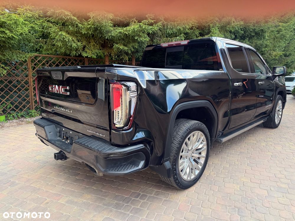 GMC Sierra - 3