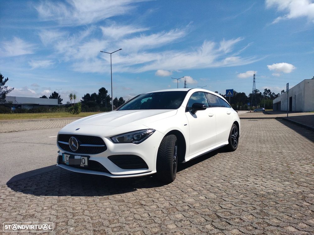 Mercedes-Benz CLA 250 e Shooting Brake AMG Line - 1