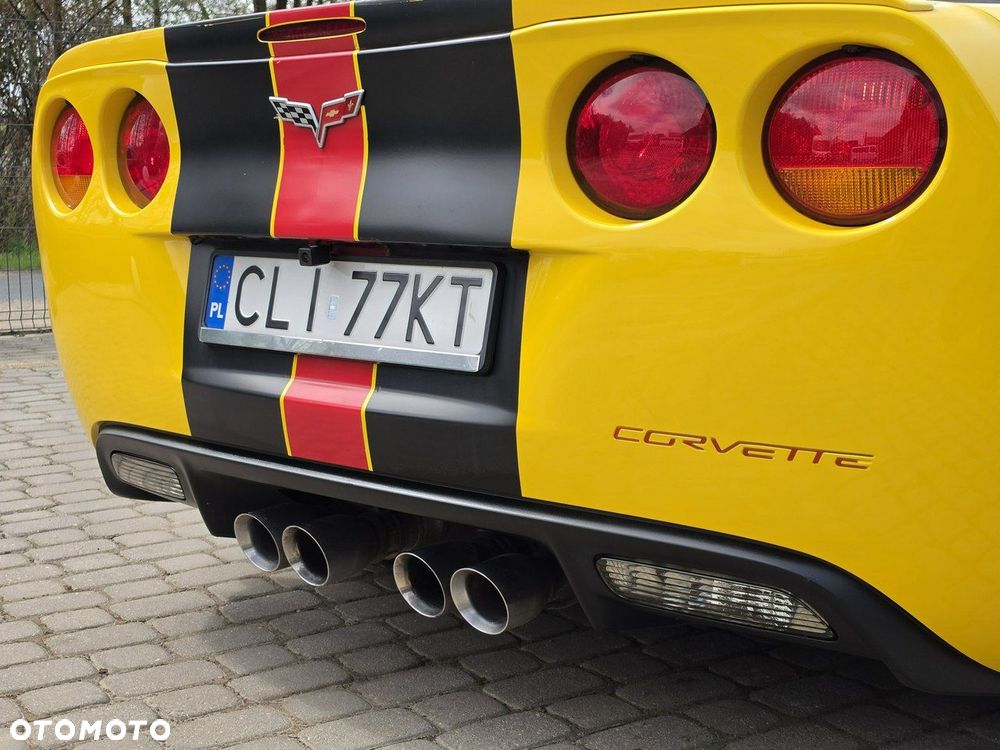 Chevrolet Corvette - 19