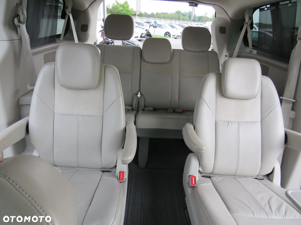 Chrysler Grand Voyager 2.8 CRD Limited - 32