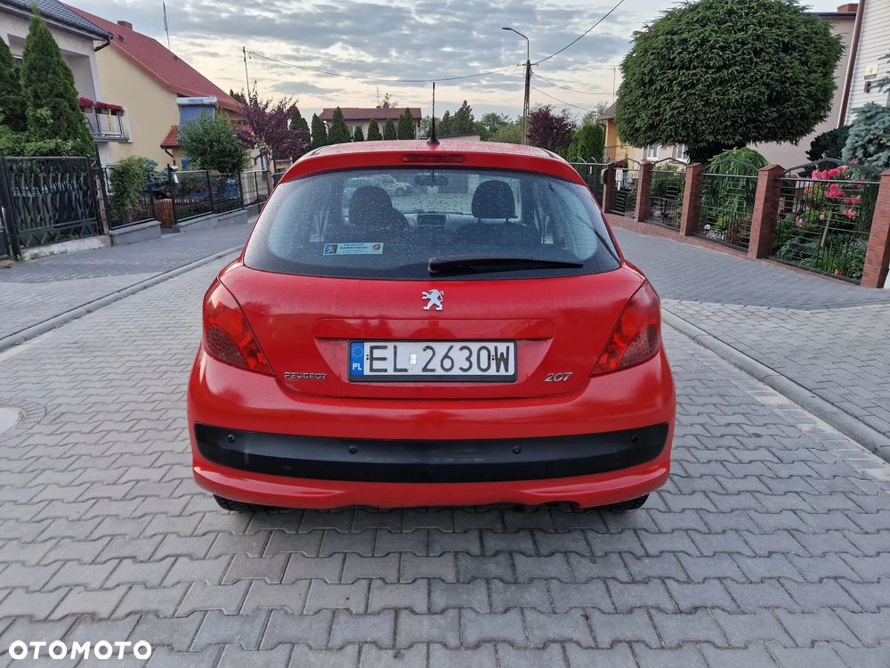 Peugeot 207 1.4 16V Trendy - 13