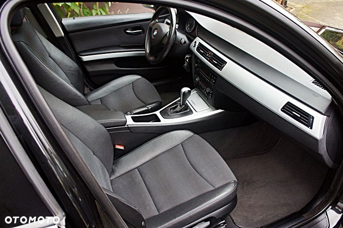BMW Seria 3 320i - 18