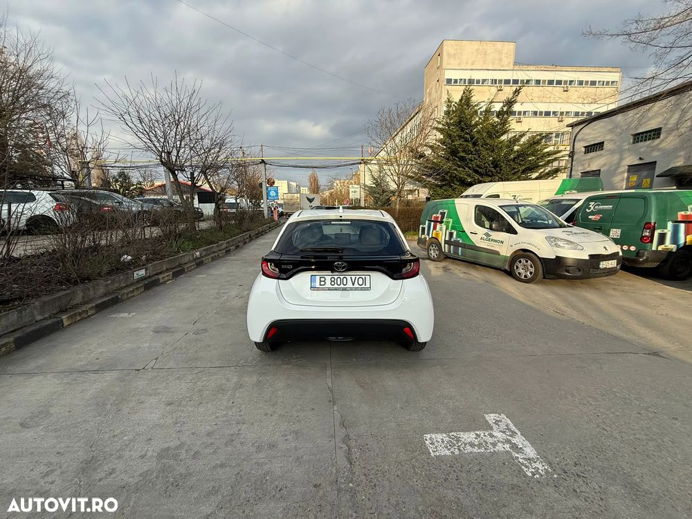 Toyota Yaris 1.5 MT Dynamic - 15