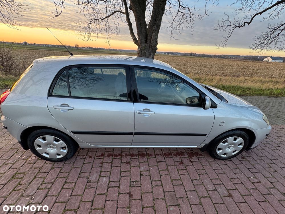 Toyota Corolla 1.4 VVT-i Base - 15