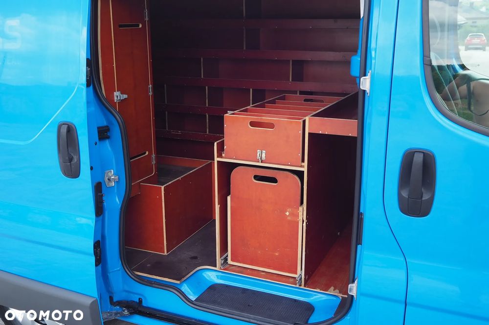 Renault TRAFIC - 32