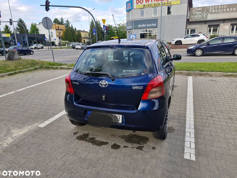 Toyota Yaris 1.0 Luna A/C - 4