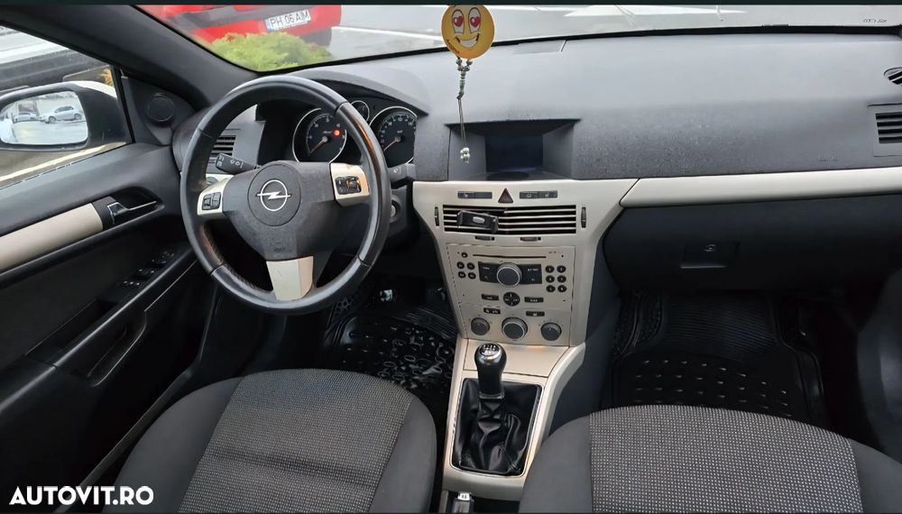 Opel Astra 1.9 CDTI Cosmo - 6
