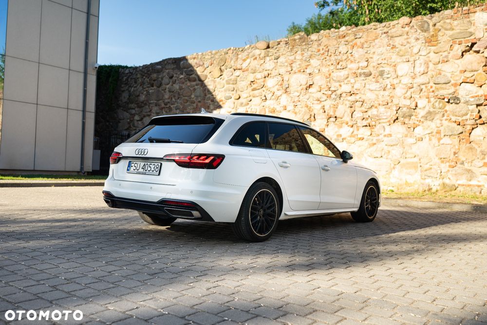 Audi A4 Avant - 16