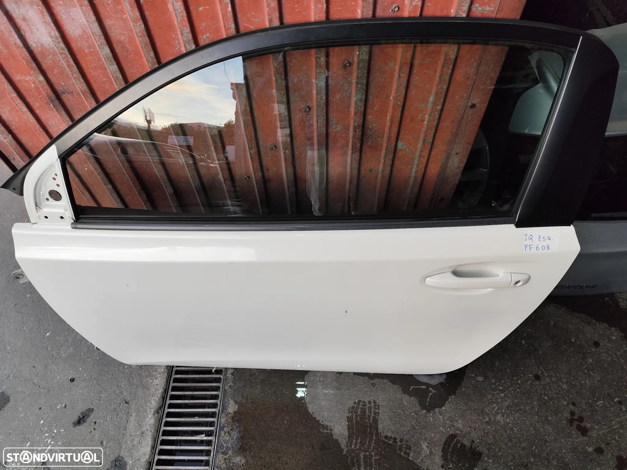 TOYOTA IQ PORTA ESQUERDA - PF608 - 2