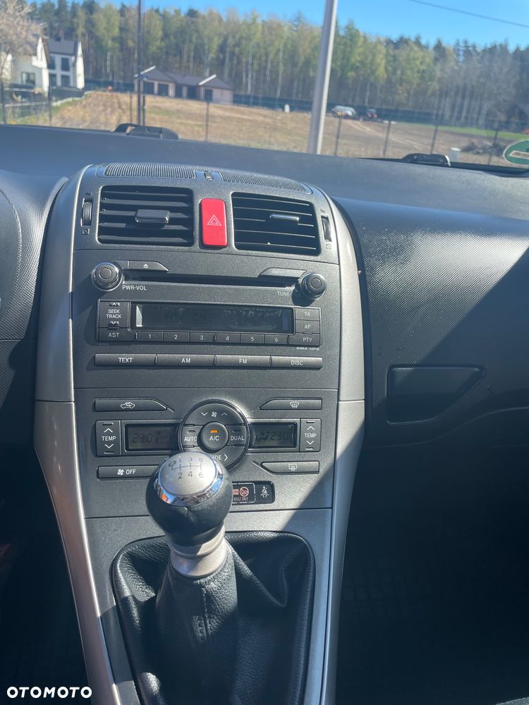 Toyota Auris 1.6 Sol - 15
