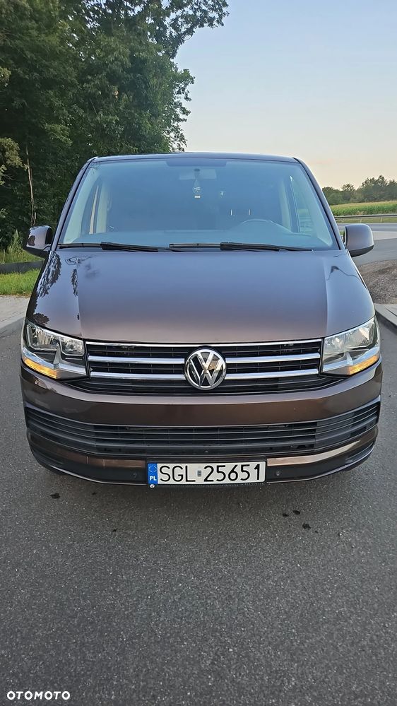 Volkswagen Caravelle - 8