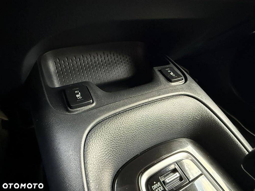 Toyota Corolla 1.8 Hybrid GPF Comfort - 29