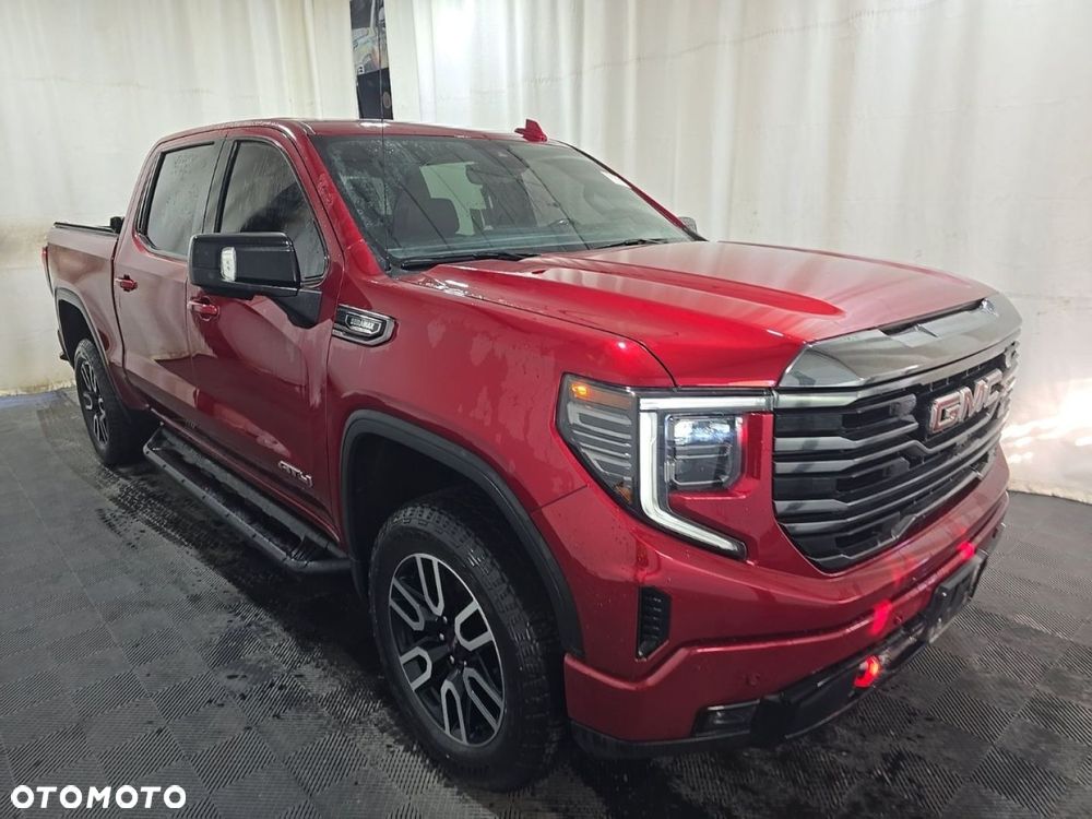 GMC Sierra - 4