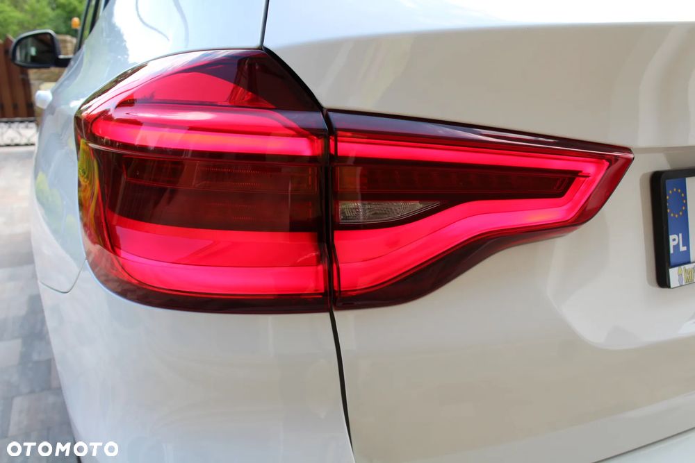 BMW X3 xDrive20d - 12