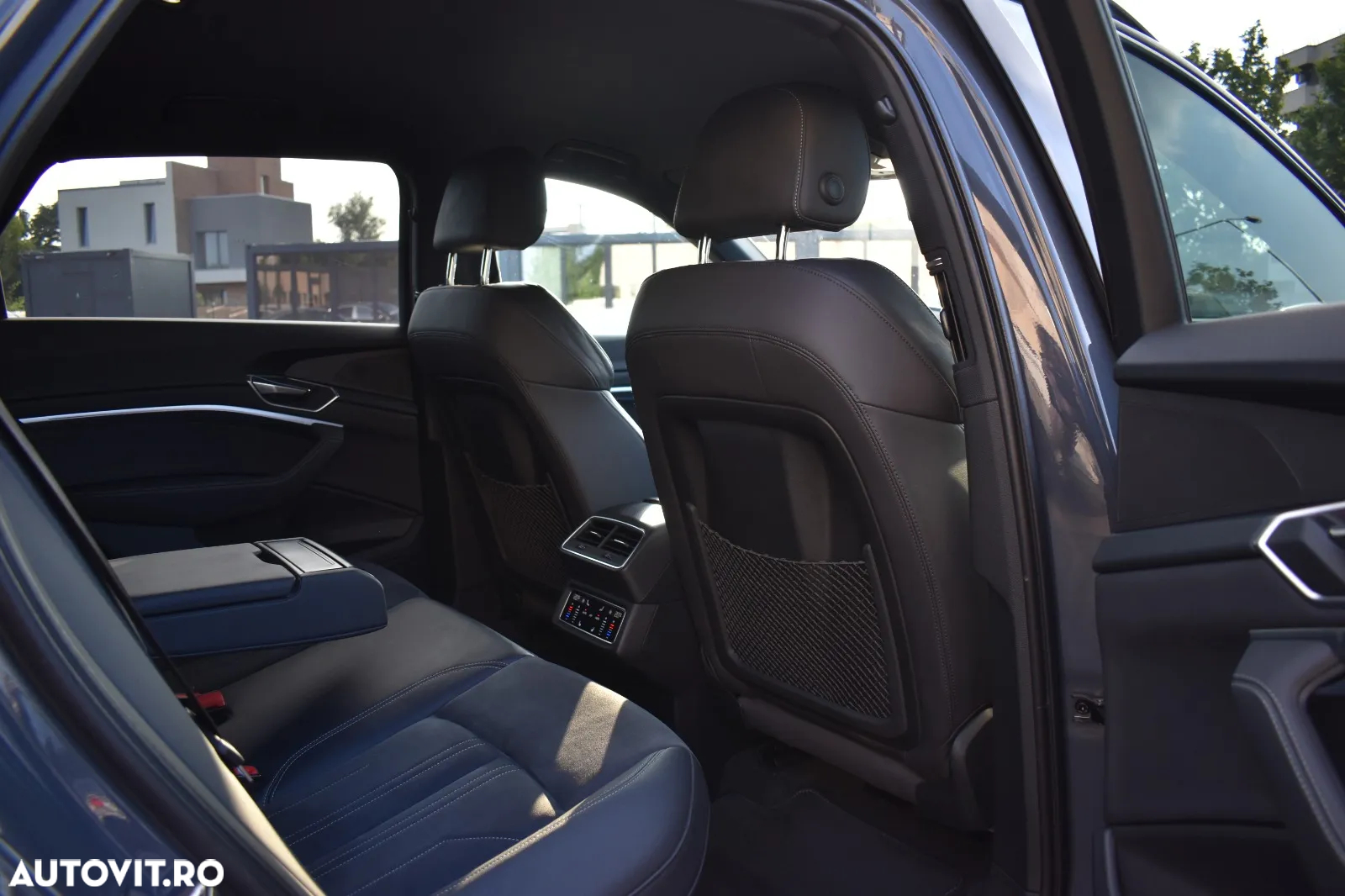 Audi Q8 - 9