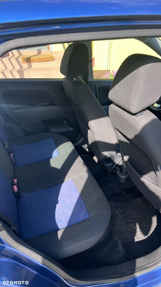 Ford Fiesta 1.3 Ambiente - 7