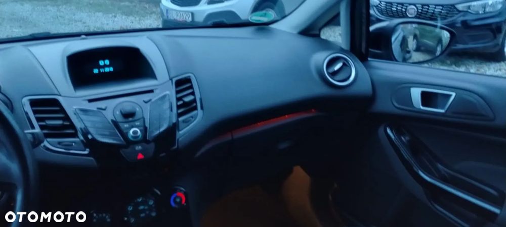 Ford Fiesta - 10