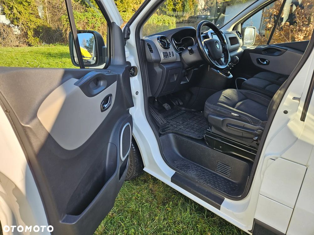 Renault Trafic - 16