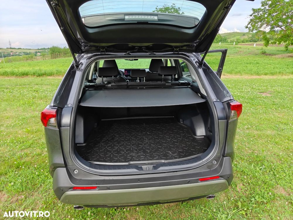 Toyota RAV4 - 7