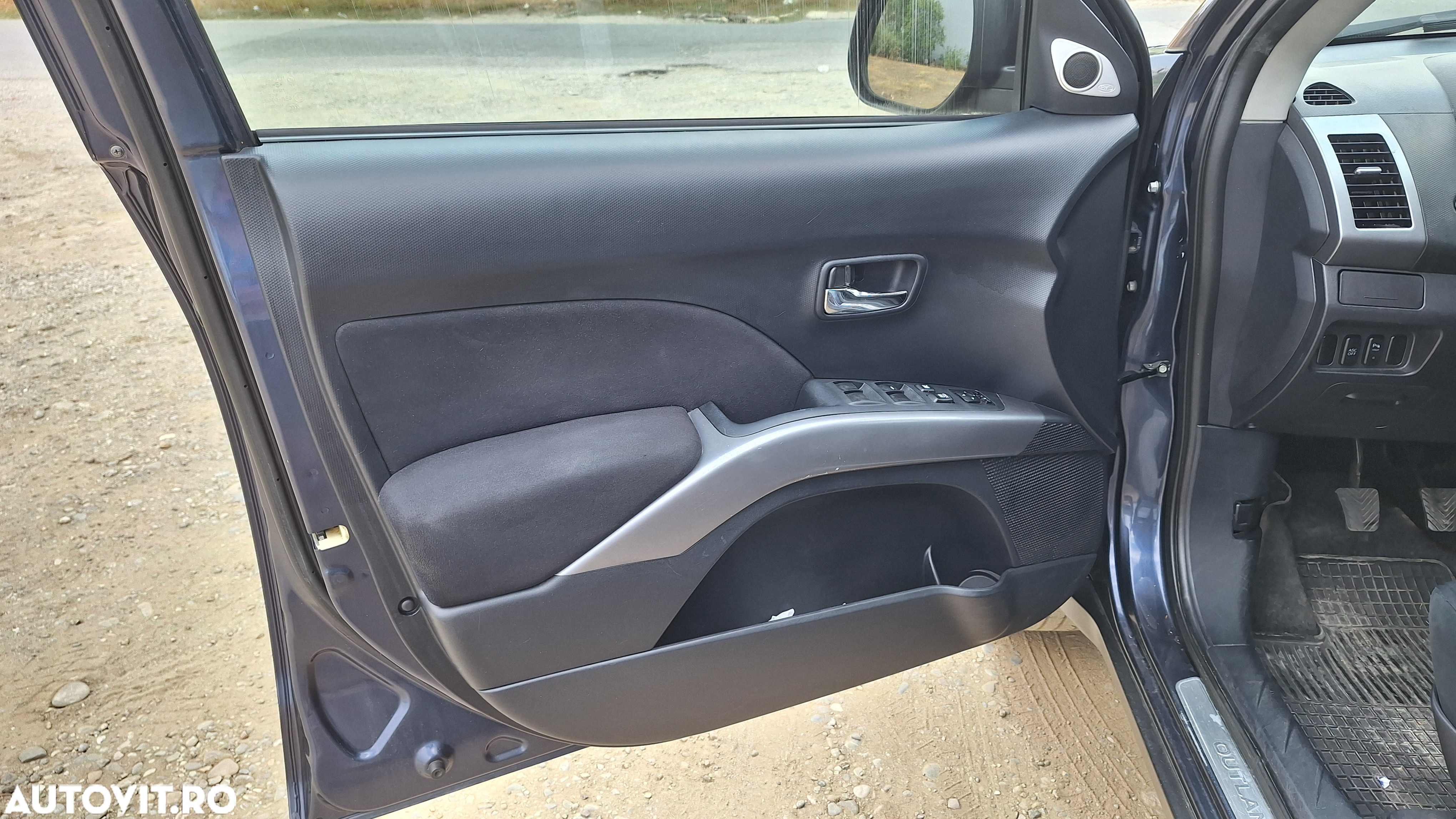 Mitsubishi Outlander 2.2 DI-D 4WD Intense - 9