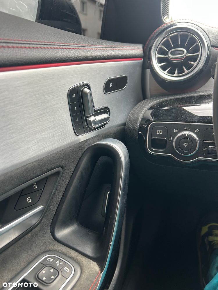 Mercedes-Benz CLA - 29