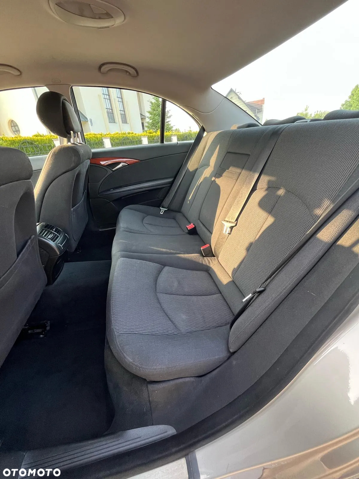 Mercedes-Benz Klasa E 200 CDI Elegance - 19