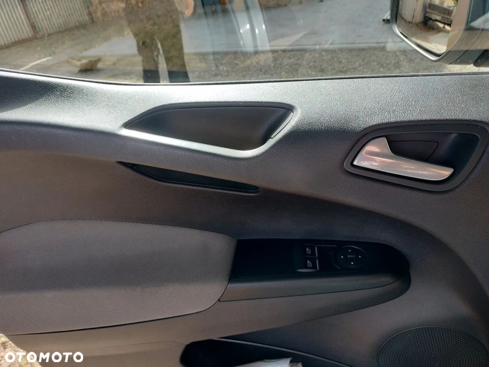 Ford Tourneo Courier 1.0 EcoBoost Trend - 8