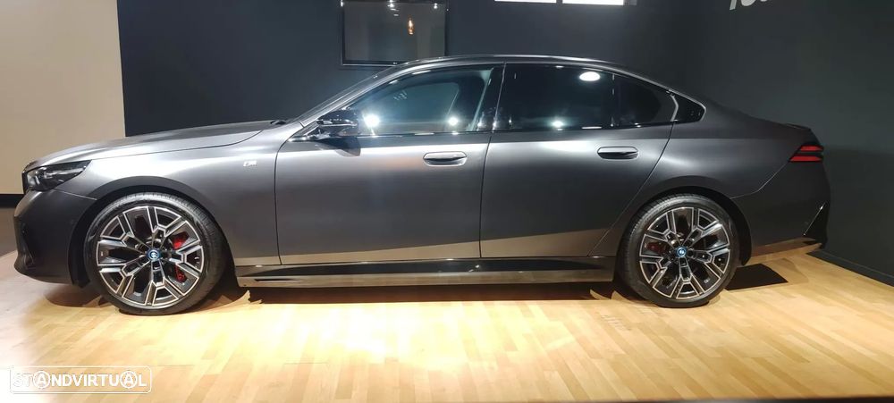 BMW i5 M60 xDrive Pack Desportivo M Pro - 12