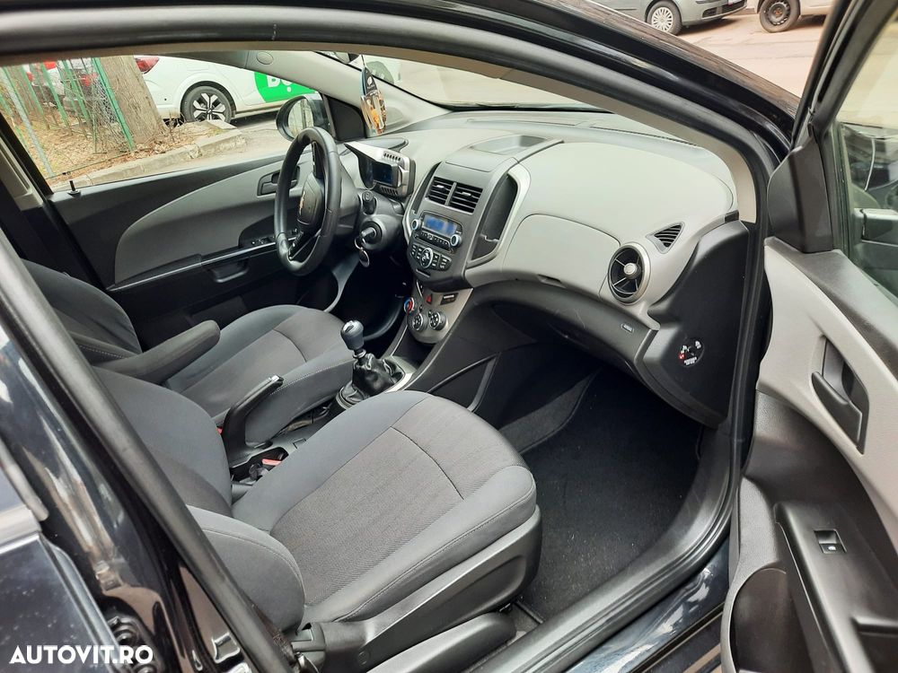 Chevrolet Aveo - 8