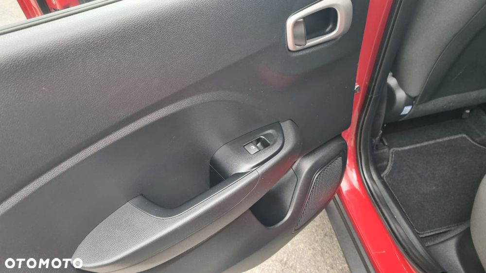Hyundai Kona - 11