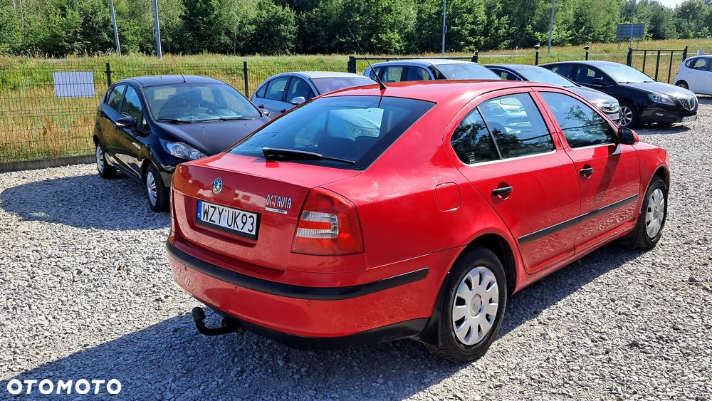 Skoda Octavia 1.6 FSI Classic - 2