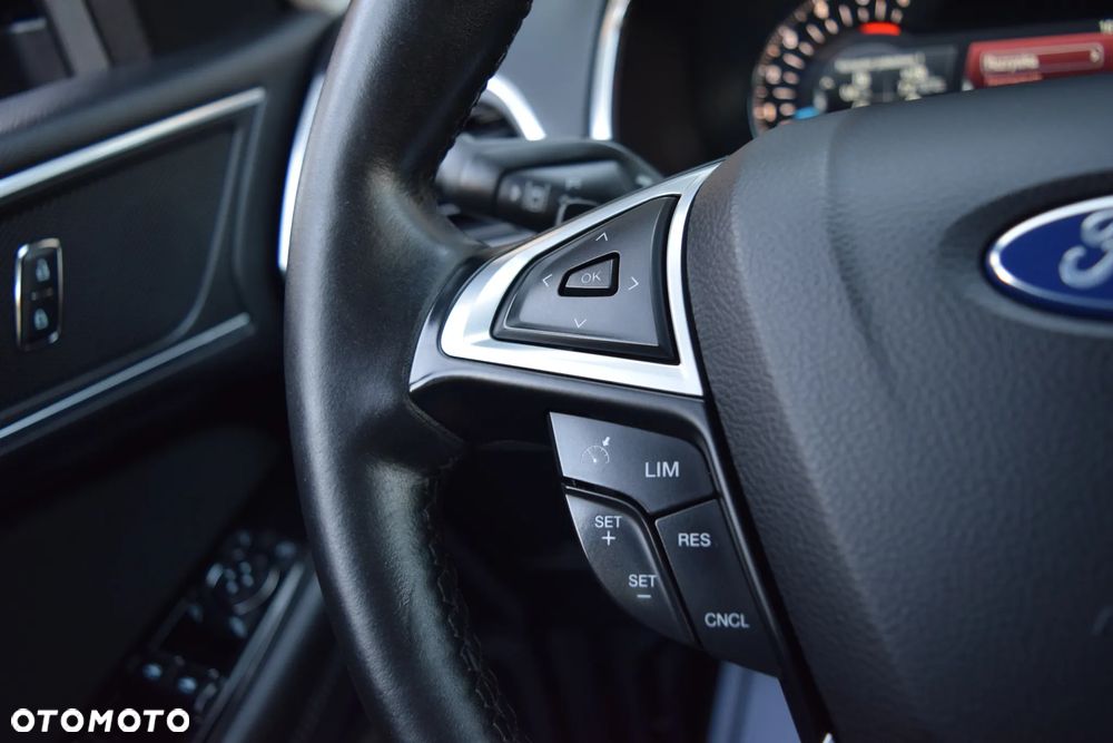 Ford S-Max 2.0 TDCi Titanium PowerShift - 23