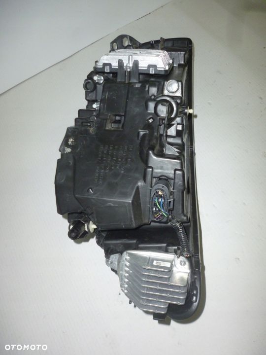 VOLVO XC40 II LAMPA PRZEDNIA PRZÓD RH - 6