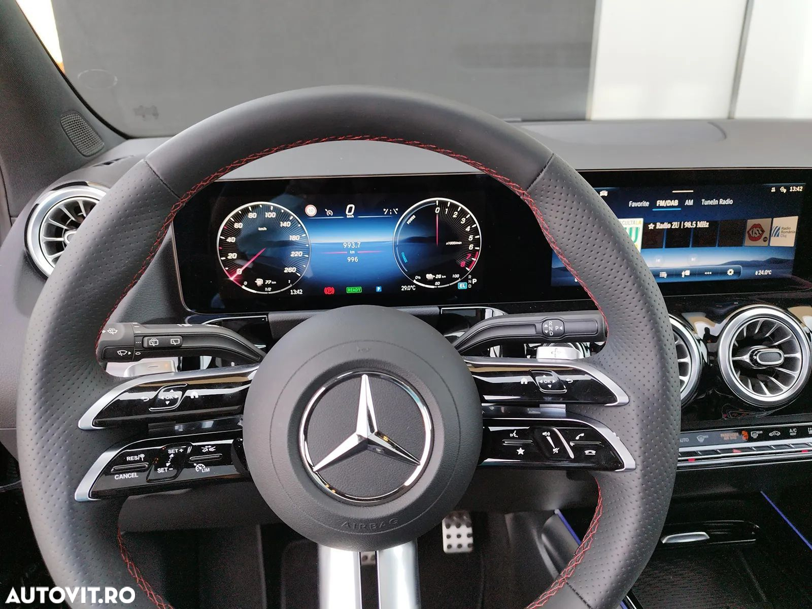 Mercedes-Benz GLA - 40
