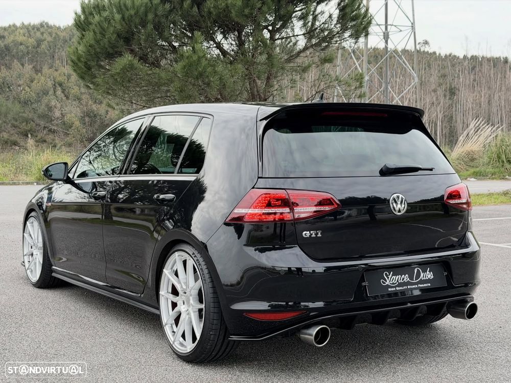 VW Golf GTI BlueMotion - 4