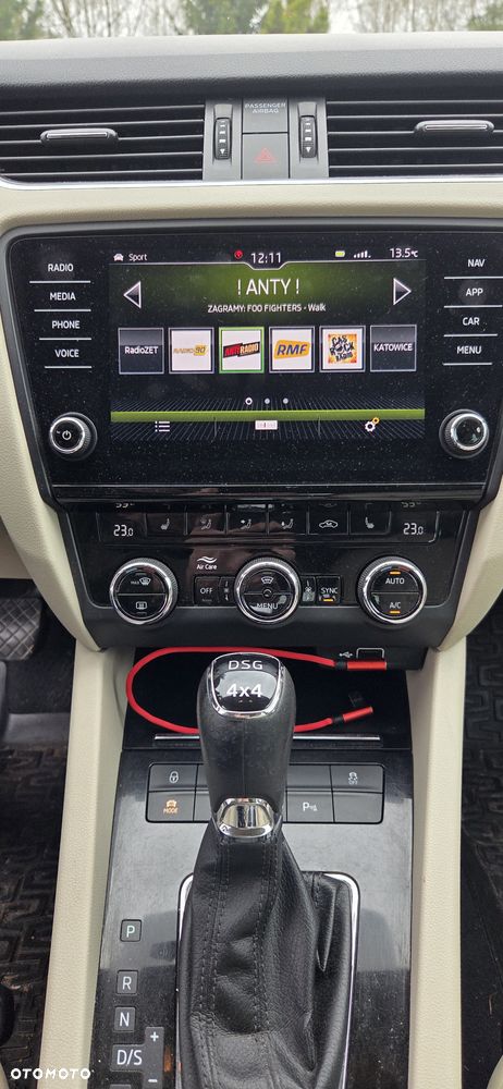 Skoda Octavia 2.0 TDI 4x4 Clever DSG - 9