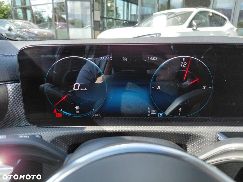 Mercedes-Benz CLA - 38